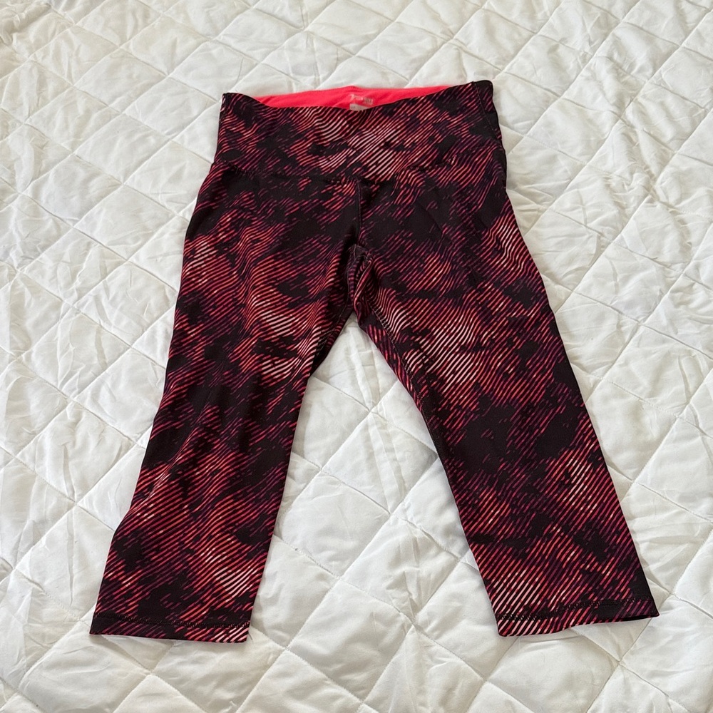 Women’s Stylish Pink and Black Leggings